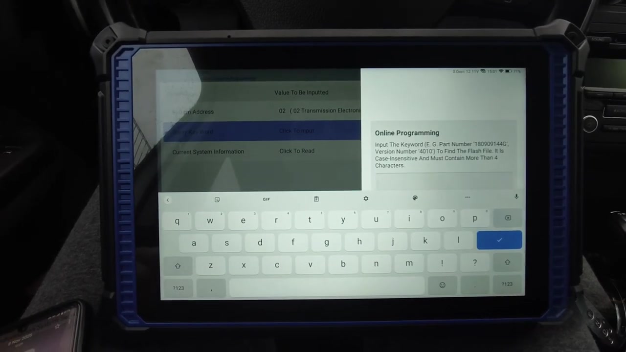 Entering TCU part number 0CW300044 as the query keyword for the online programming session