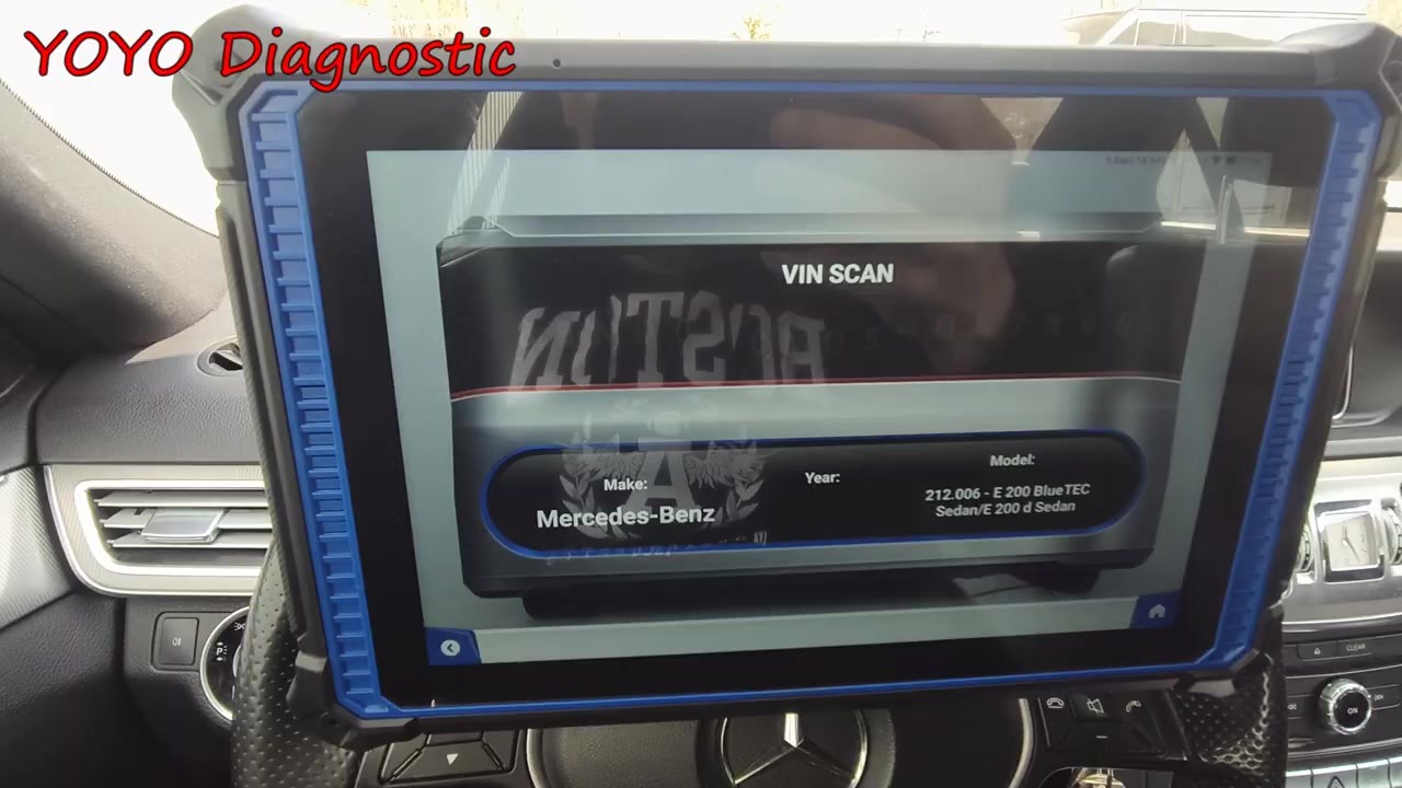 Udiag X95 Pro successfully reading VIN 2015 Mercedes-Benz W212