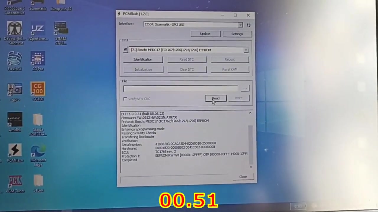 PCMFlash performing an EEPROM read operation, showing progress bar and voltage.