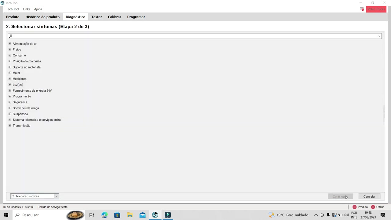 The 'Selecionar sintomas' screen, where users can choose symptoms from various categories like 'Motor' or 'Consumo'.