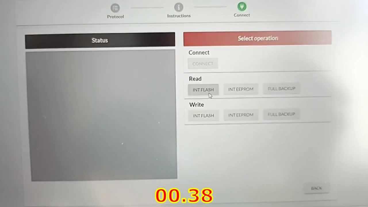 Flex performing an Internal Flash read operation, showing progress percentage.