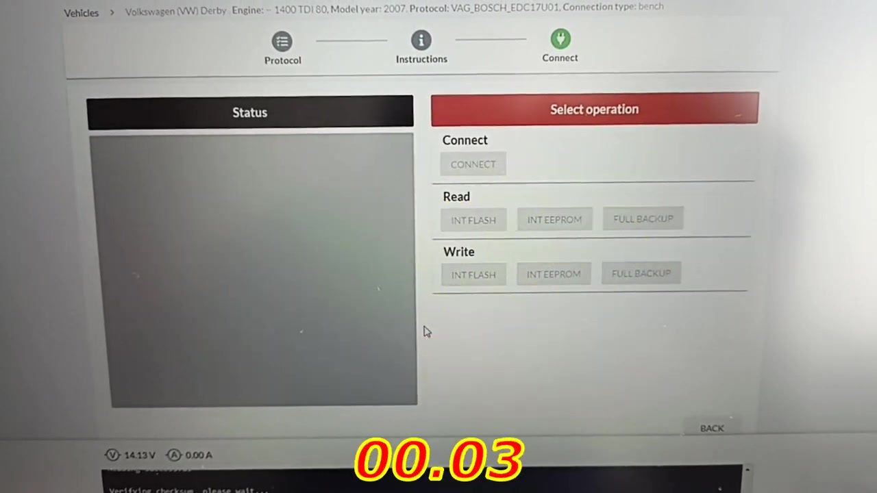 Flex performing an Internal Flash write operation, with a text overlay explaining checksum correction and online server connection.